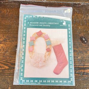 Vintage Tomorrow's Heirlooms A MEADOW POINTS CHRISTMAS Ornaments Stocking 1987